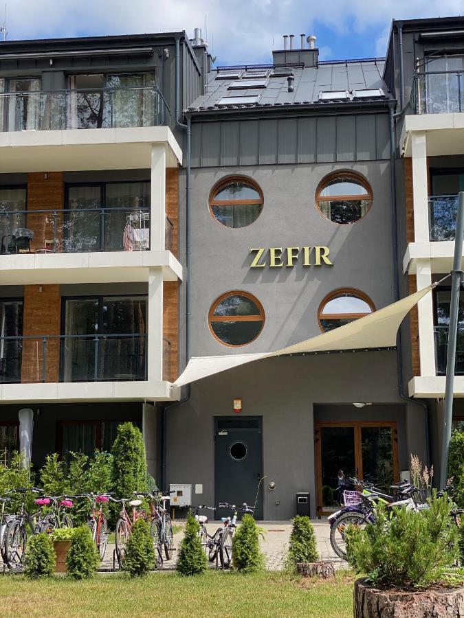 Apartament Meralia アウグストゥフ エクステリア 写真